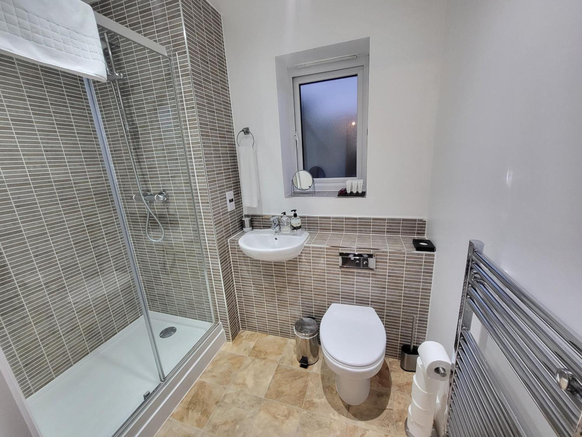 Garland Modern Apartment, Dartford 1 With Parking Exterior photo