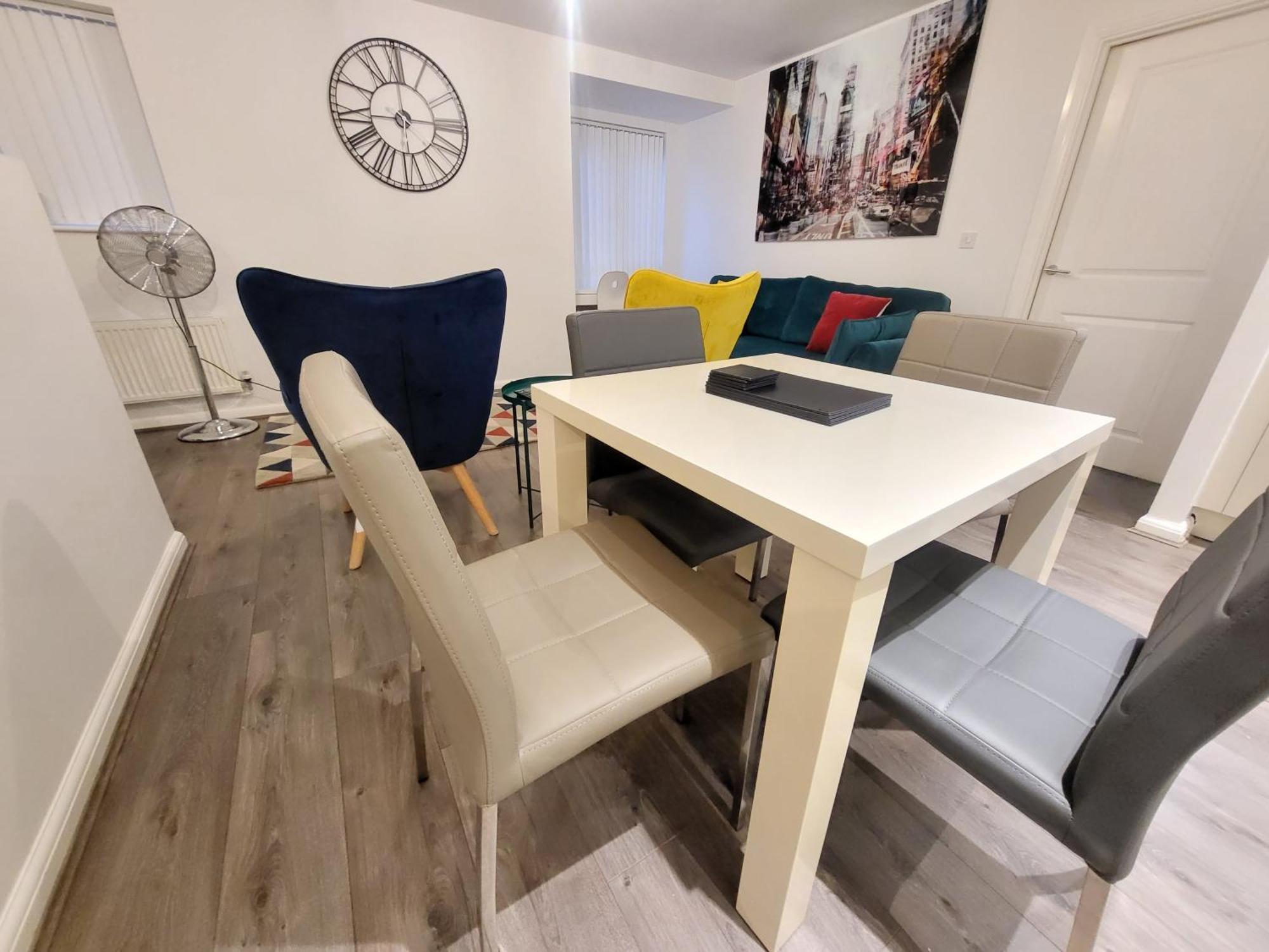 Garland Modern Apartment, Dartford 1 With Parking Exterior photo